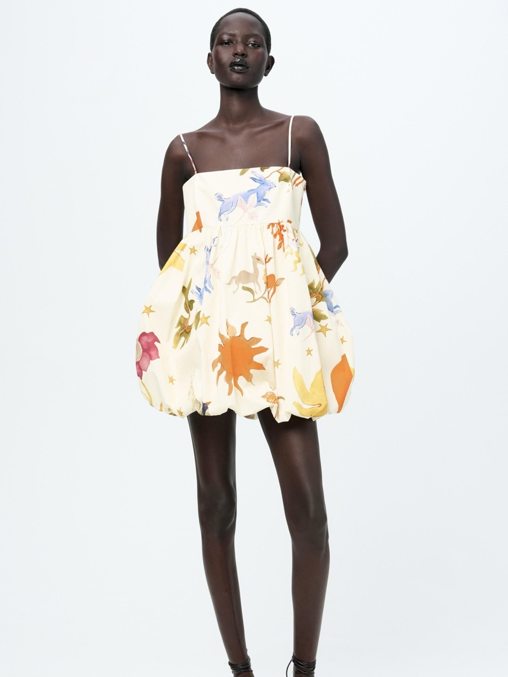 Zara Short Voluminous Printed Dresser